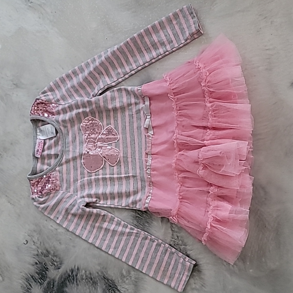 Young Hearts sequenced bow dress size 6